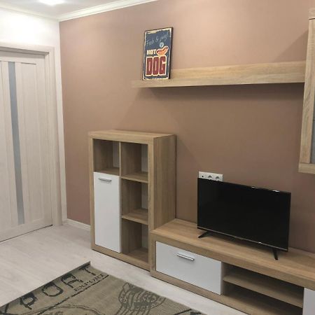 Gil Apartments, 38 Prospect Svobody Uzhhorod Ngoại thất bức ảnh