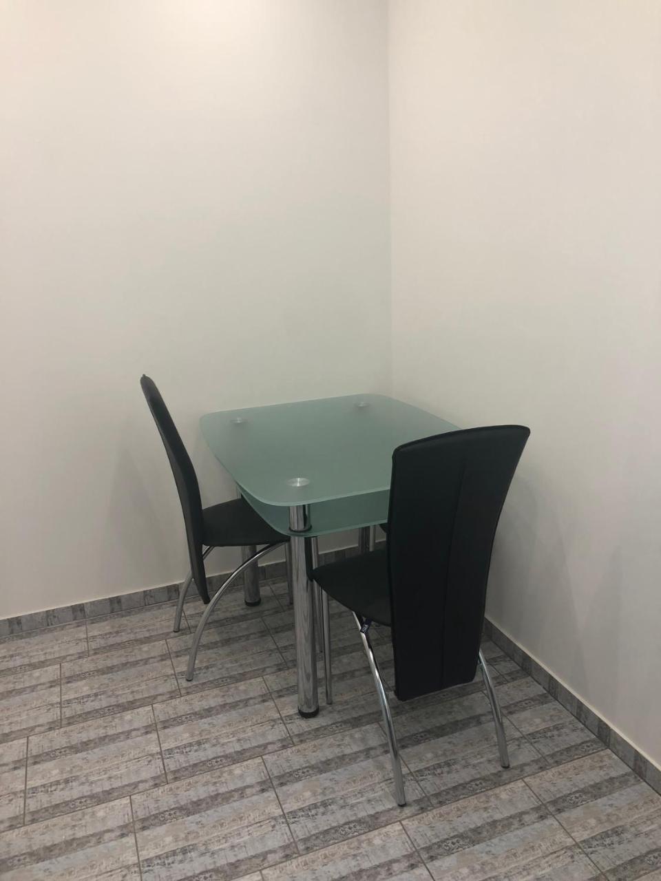 Gil Apartments, 38 Prospect Svobody Uzhhorod Ngoại thất bức ảnh